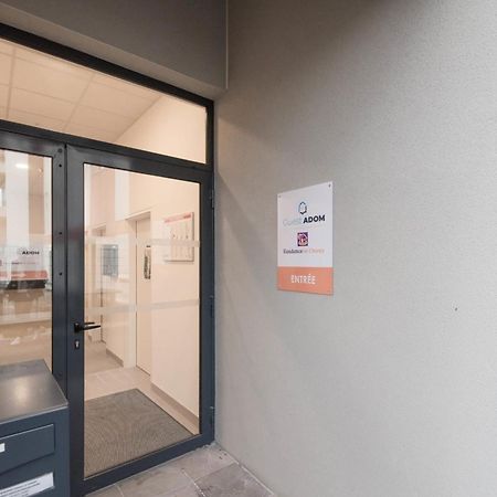 Ferienwohnung Pierrick - Studio Wifi Et Gare Le Mans Exterior foto